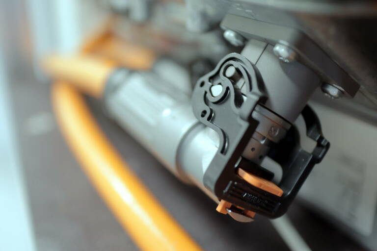 Battery module connector