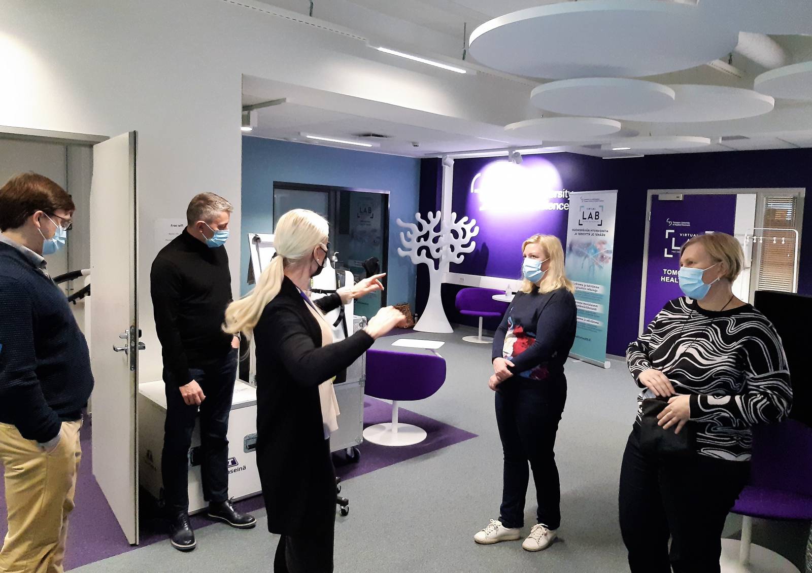 TAYSin toimialue 3:n edustajat vierailulla Labissa