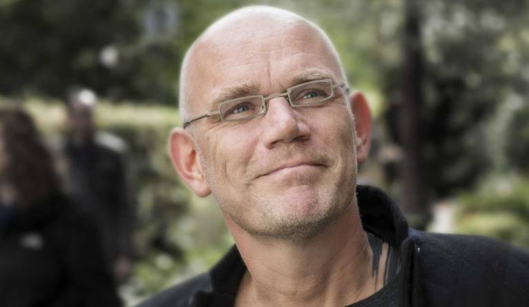 Professori Mark Deuze.