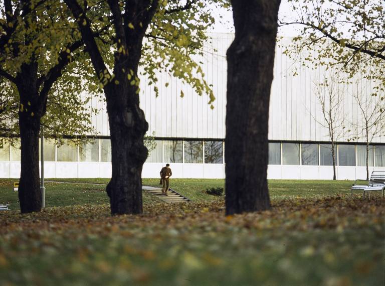 Tampereen yliopiston Päätalo vuonna 1972.