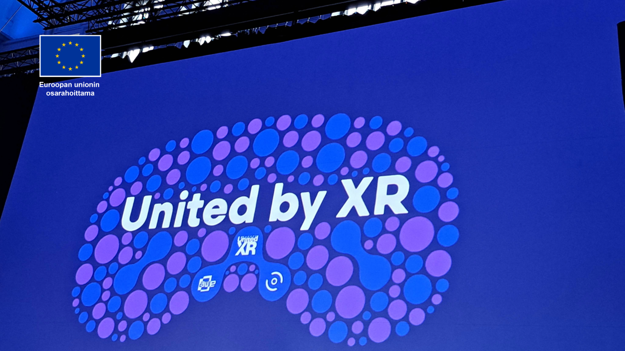 Kuvassa lukee United by XR tyyliteltyjen XR-lasien sisällä.
