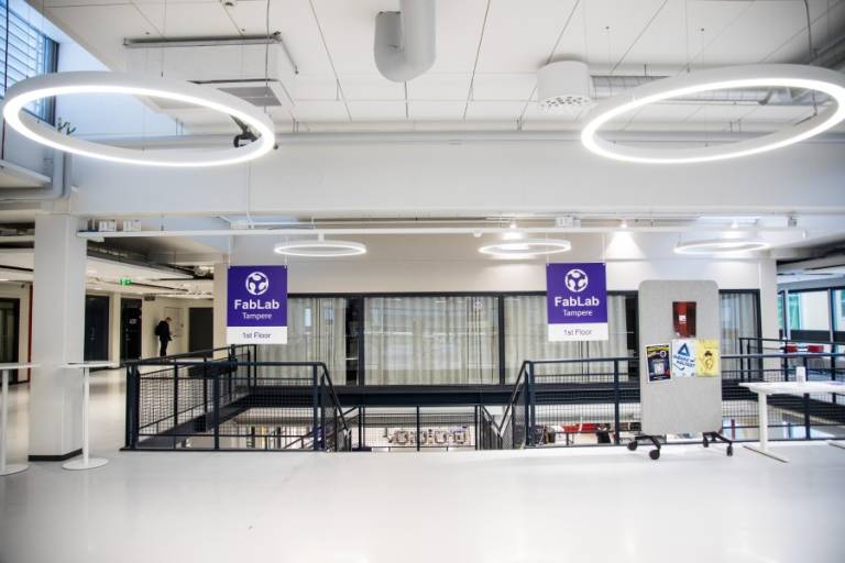Kuva FabLab-sisääntulosta